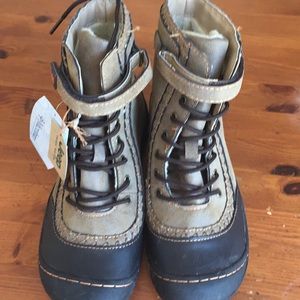 Women’s Boots Brand new Sz 8